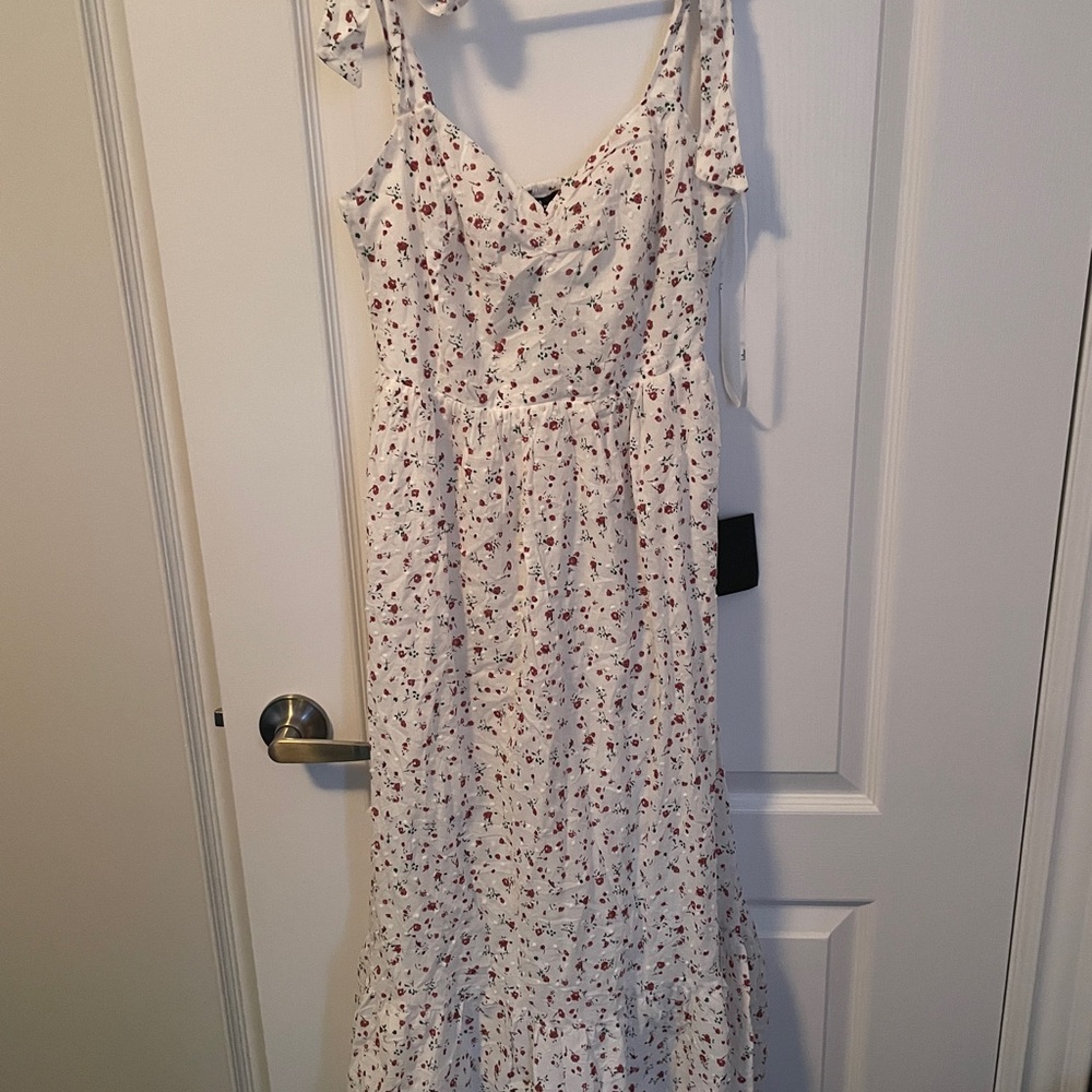 Floral White Maxi Dress